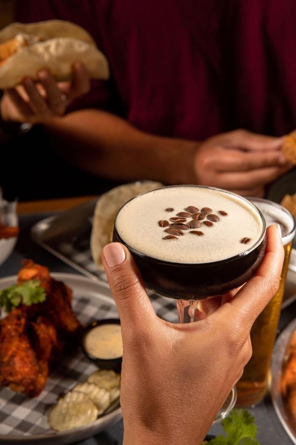 Lylo Auckland Hotel Екстериор снимка A glass of Irish coffee