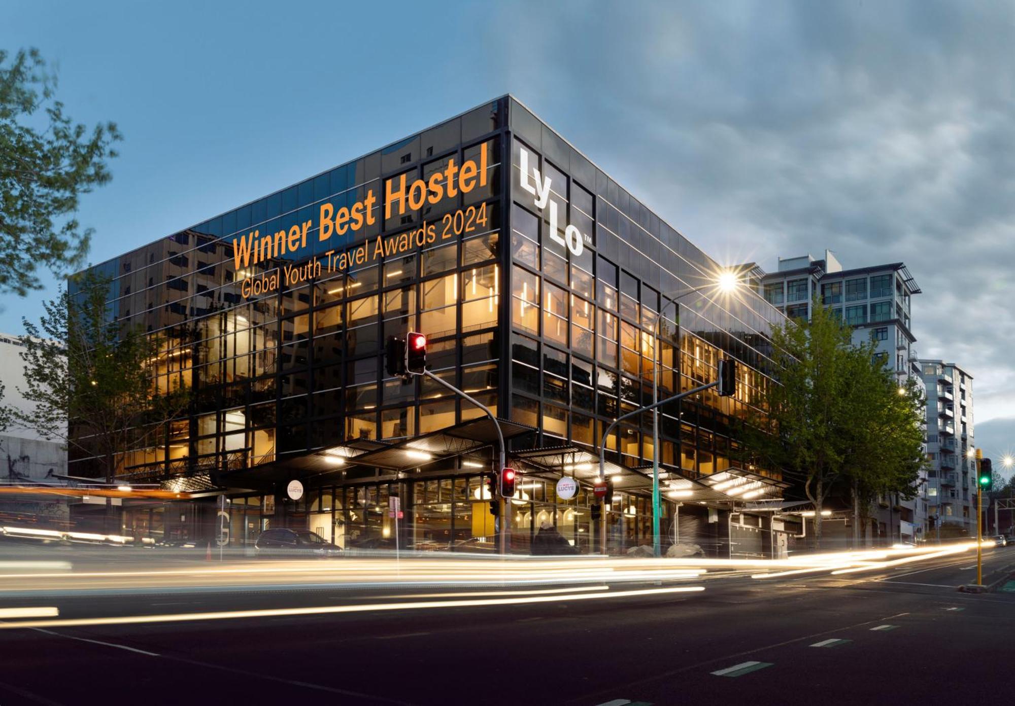 Lylo Auckland Hotel Екстериор снимка The award-winning hostel in Frankfurt